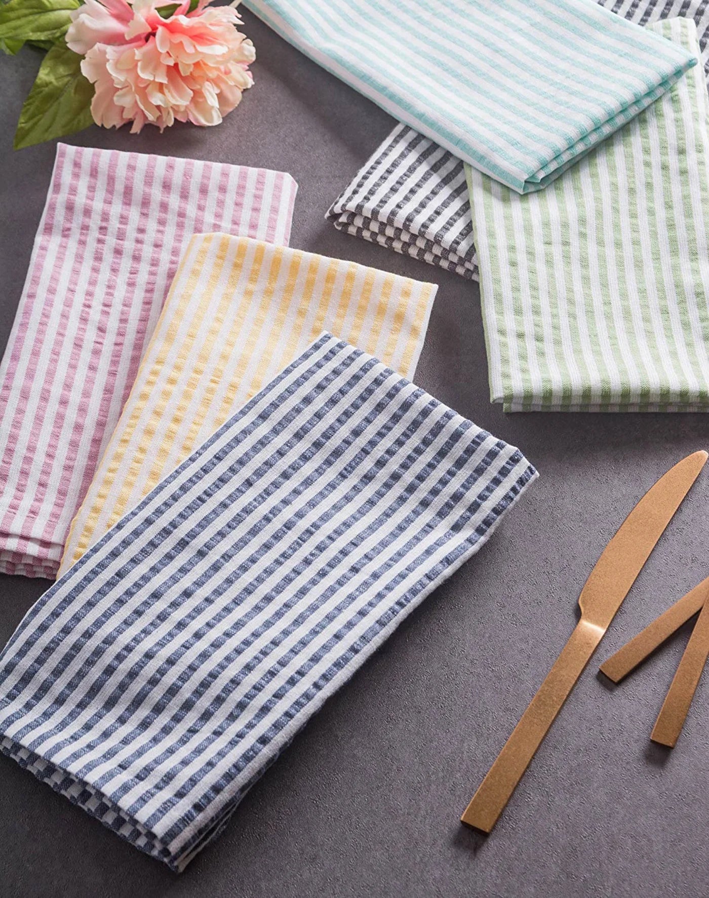 Mineral Seersucker Tablecloth 70 Round