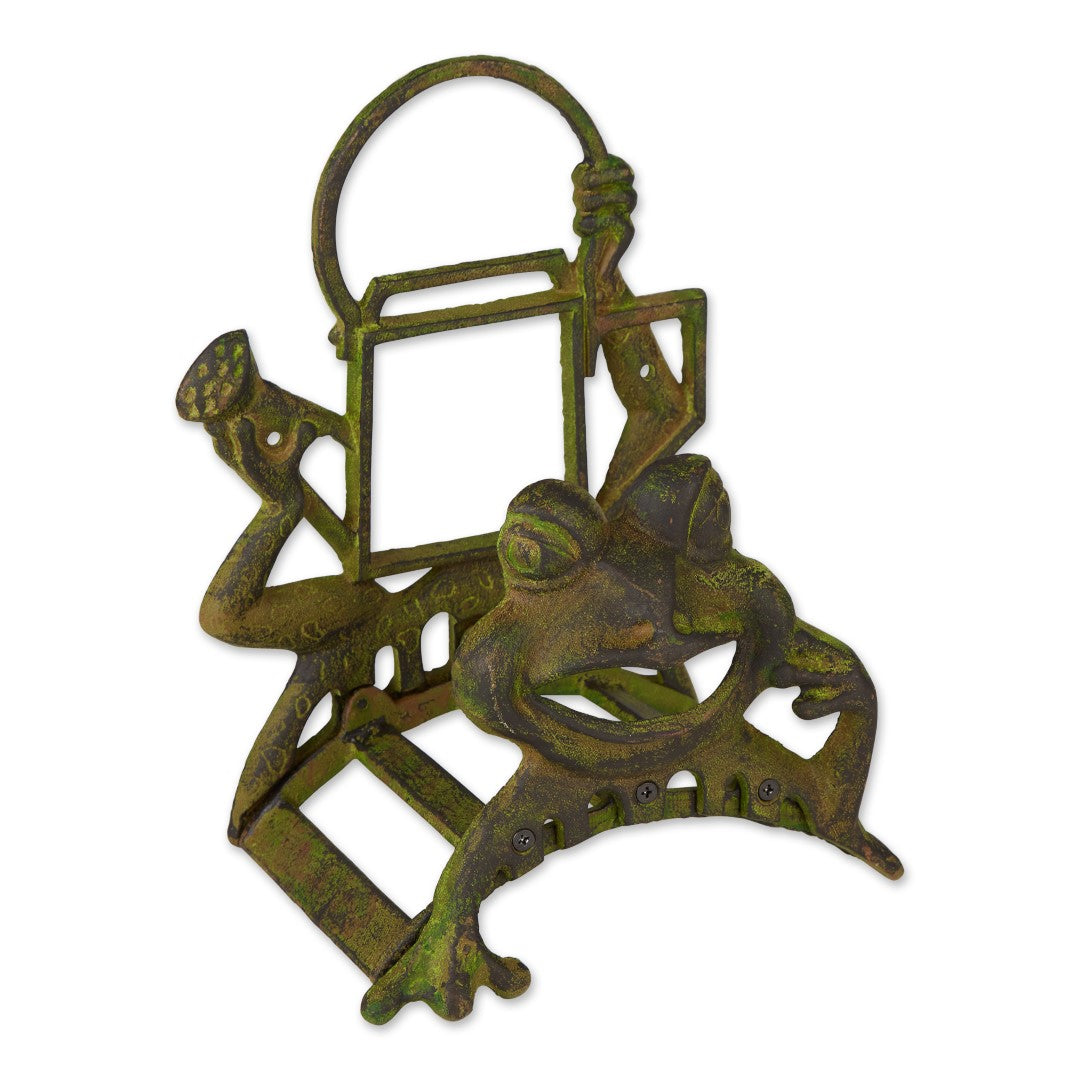 Frolicking Frog Hose Organizer