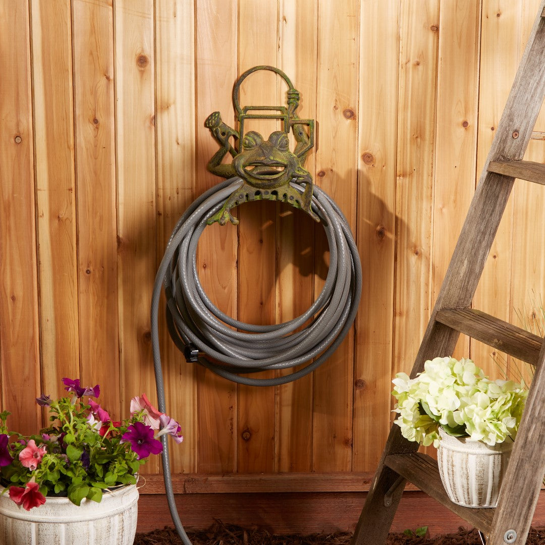Frolicking Frog Hose Organizer
