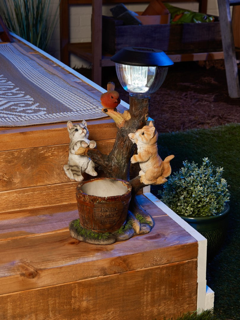 Climbing Cats Solar Light