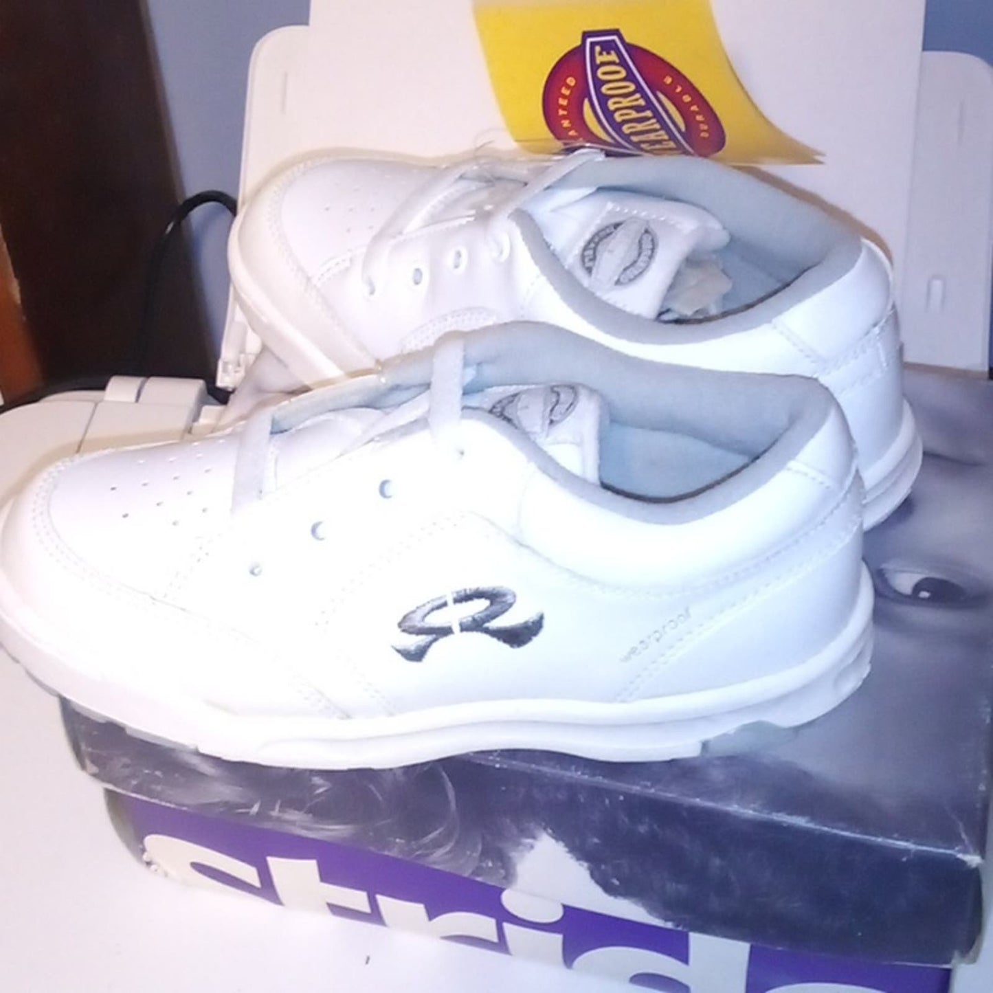 NWT - Strides Rite Child Rambler Lo White Grey Sneakers - Size 12W