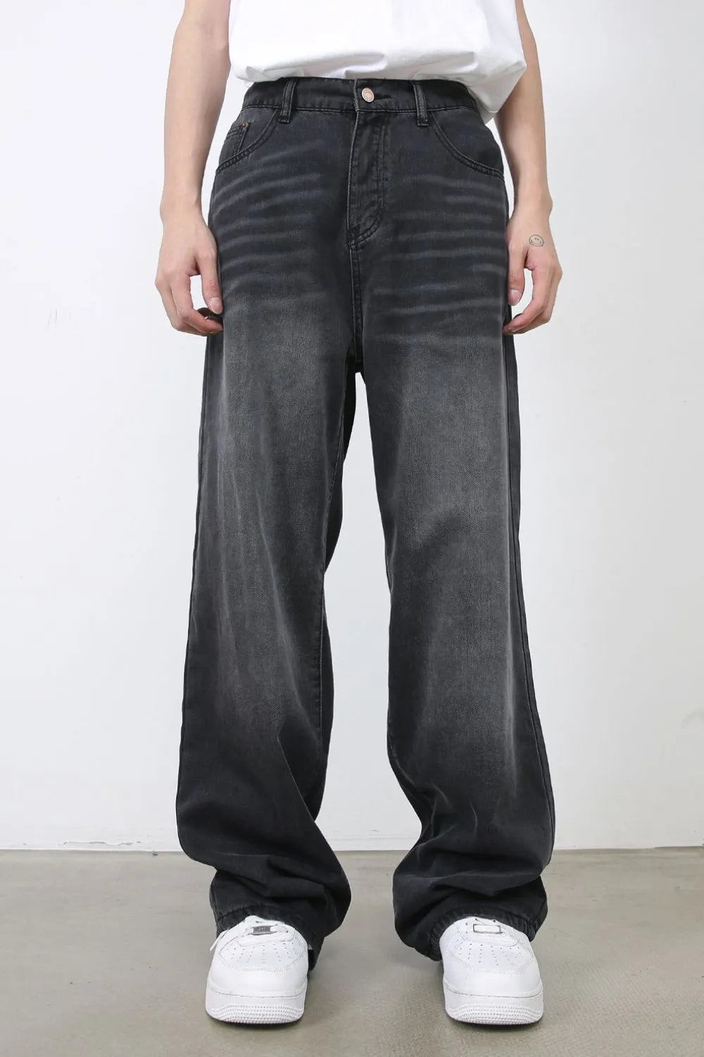 6e56c201-cd30-4af8-8ef1-137d30a34090-Max