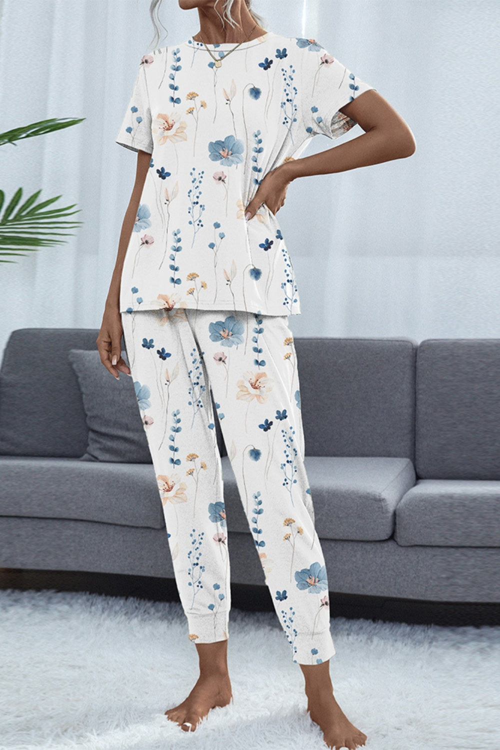 Shiny Printed Round Neck Top and Pants Set