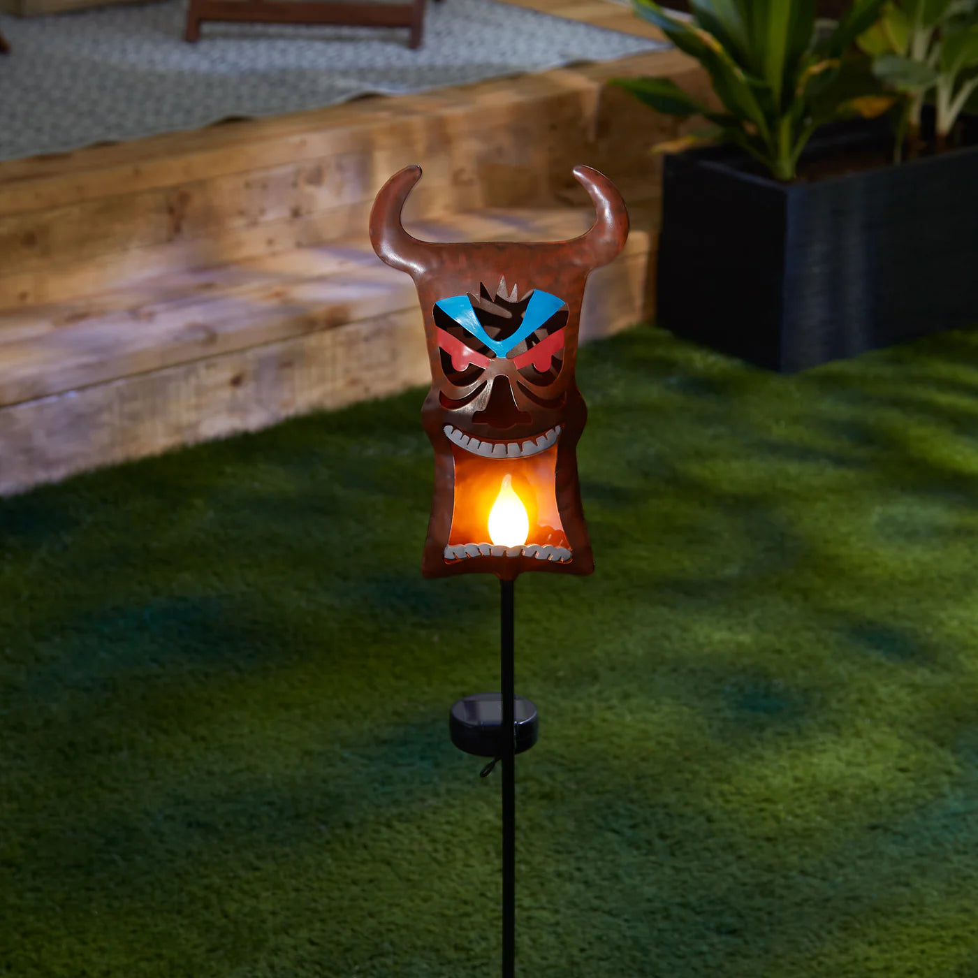 TIKI-AUAHA SOLAR STAKE