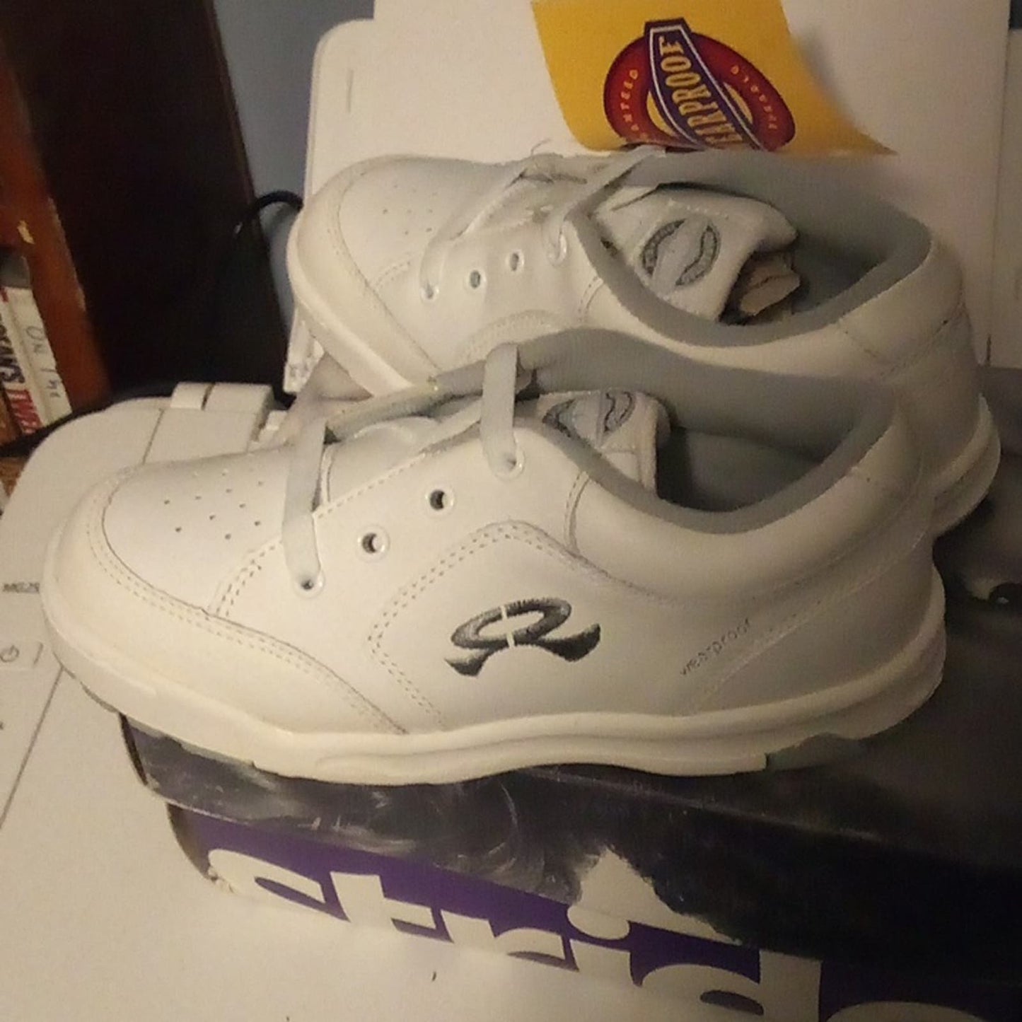 NWT - Strides Rite Child Rambler Lo White Grey Sneakers - Size 12W