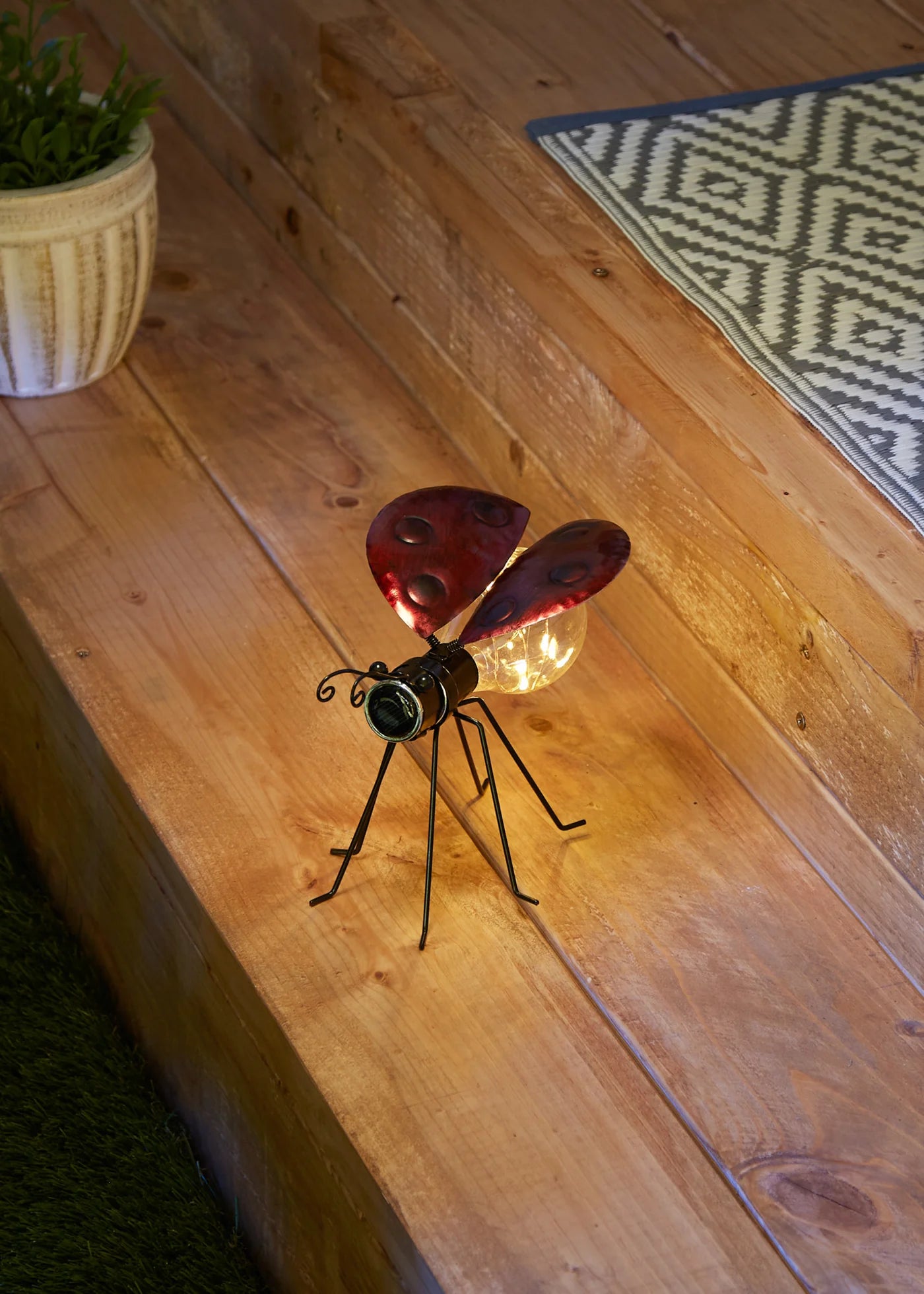 Ladybug Solar Glow Bug 