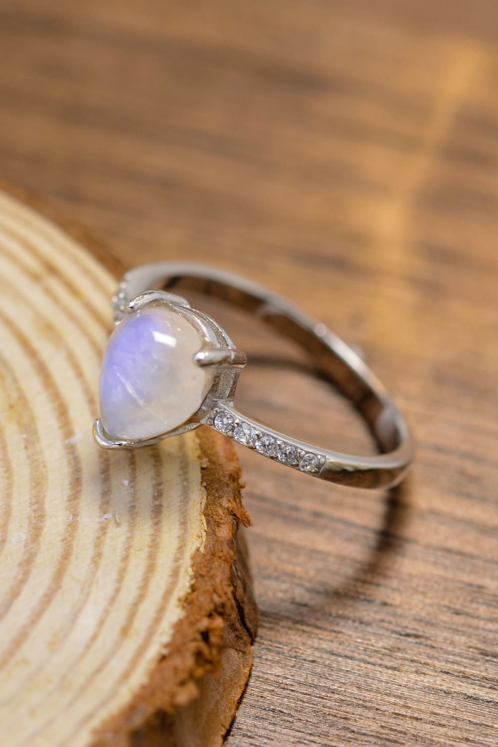 High Quality Natural Moonstone Teardrop Side Stone Ring