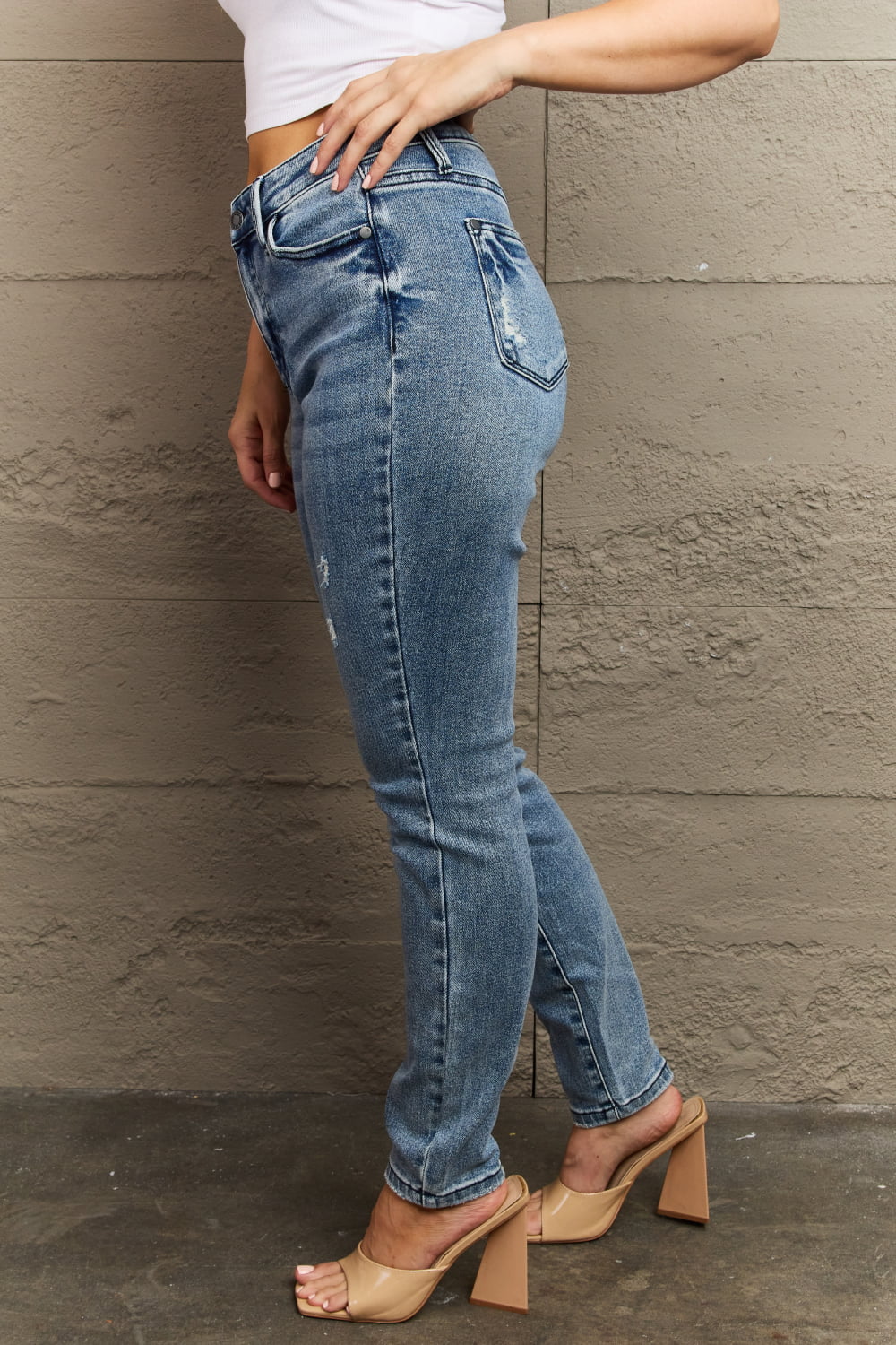 Judy Blue Kayla Full Size High Waist Distressed Slim Jeans