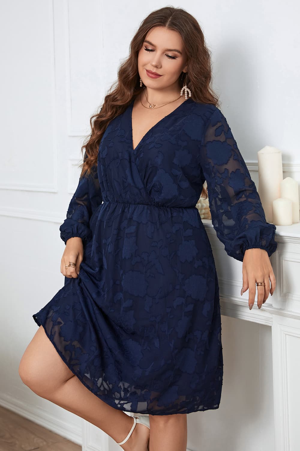 Plus Size Surplice Neck Balloon Sleeve Dress