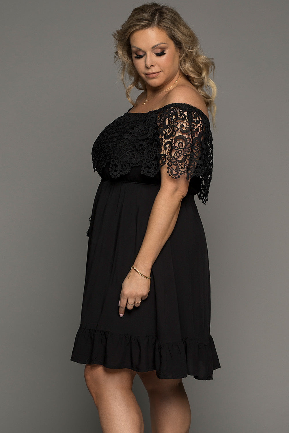 Plus Size Tassel Tie Spliced Lace Off-Shoulder Dress