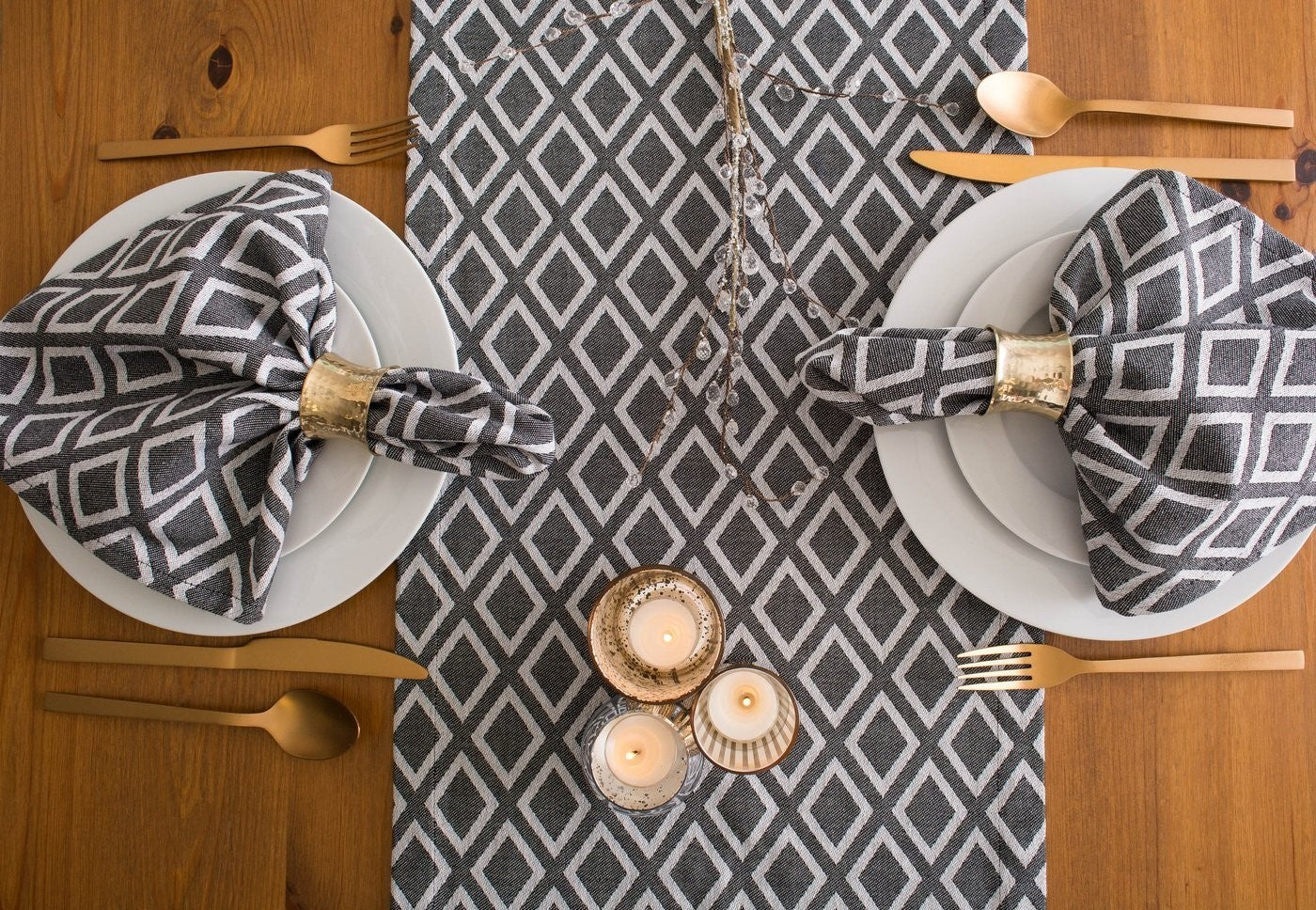 Black & White Diamond Table Runner 14X108 