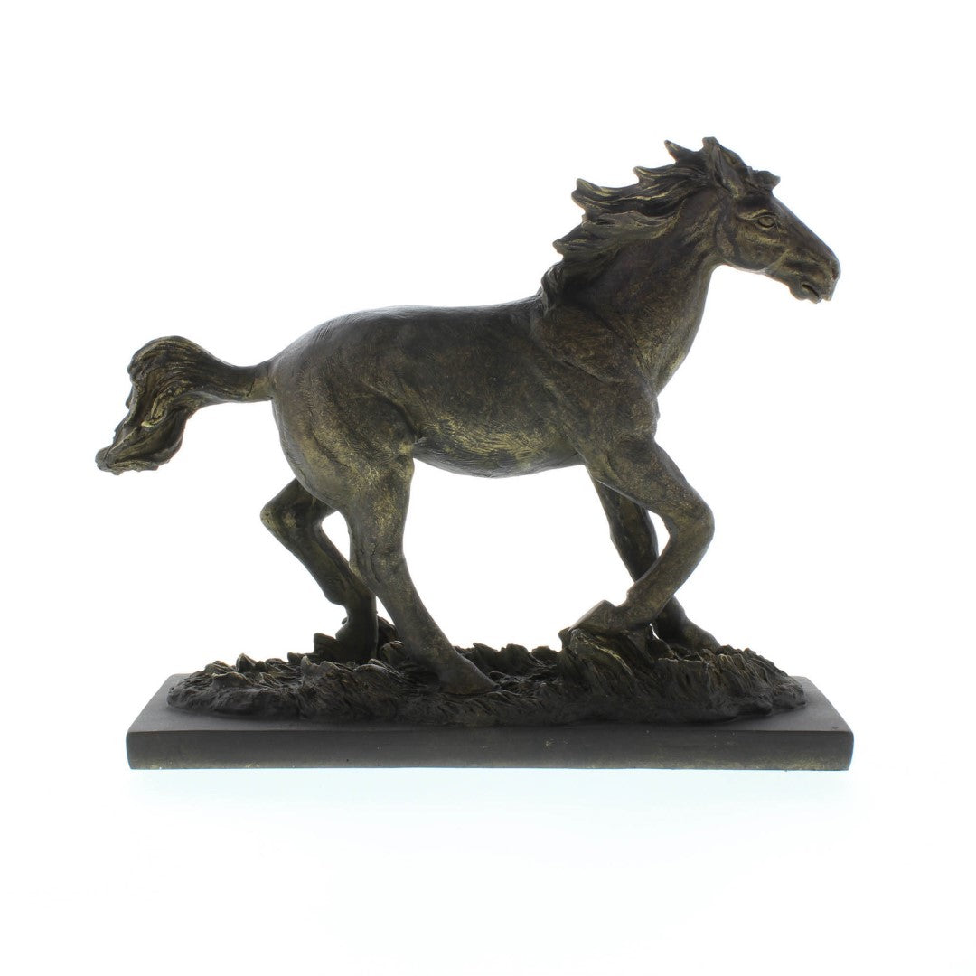 Wild Stallion Statue 