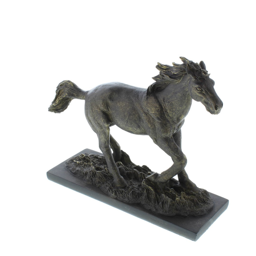 Wild Stallion Statue 