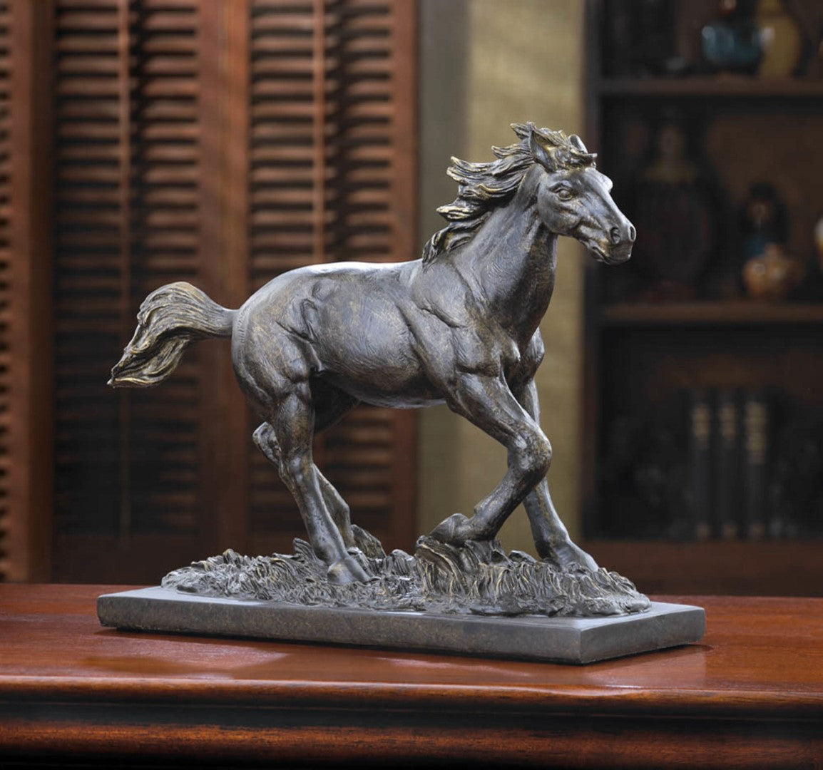 Wild Stallion Statue 