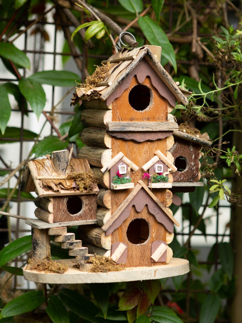 Gingerbread-Style Birdhouse 