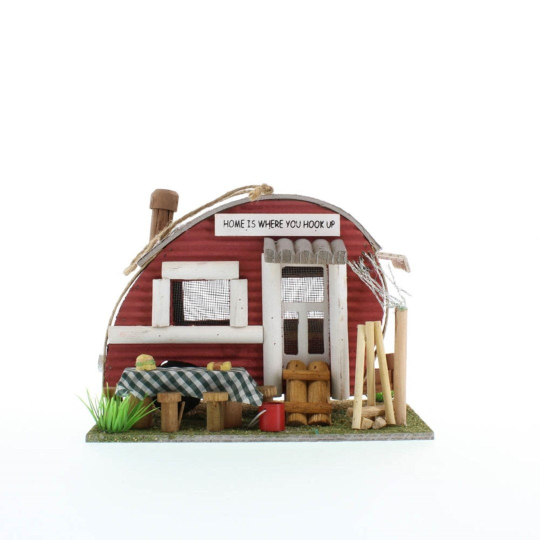 Red Trailer Birdhouse 