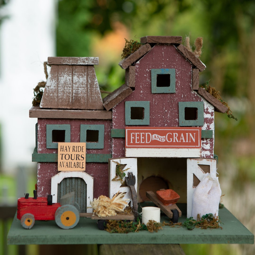 Farmstead Birdhouse 