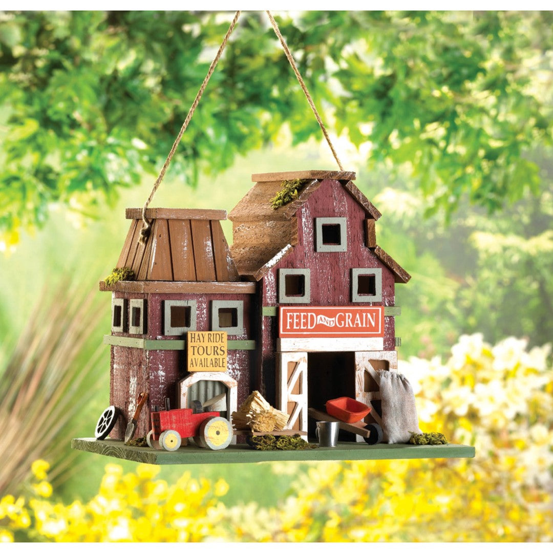 Farmstead Birdhouse 