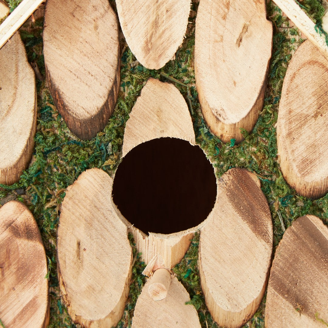 Moss-Edged Birdhouse 