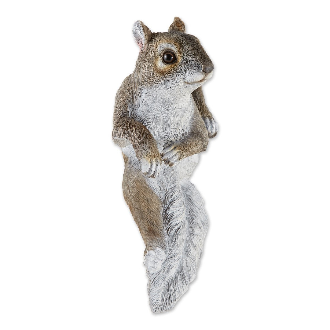 Climbing Chip Squirrel Decor 