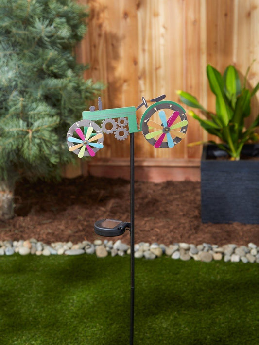 Tractor Solar Stake 
