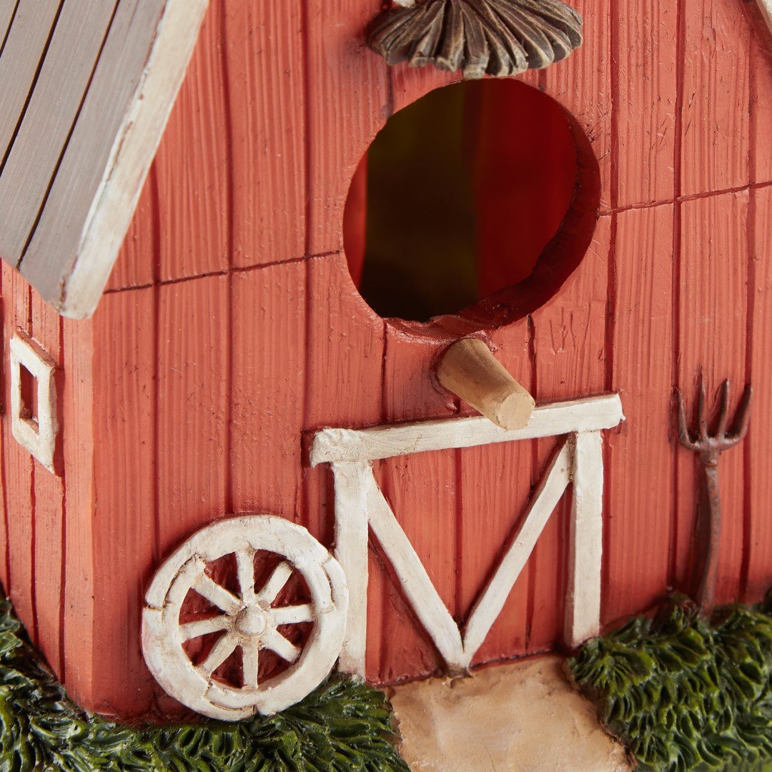 Barn Birdhouse 