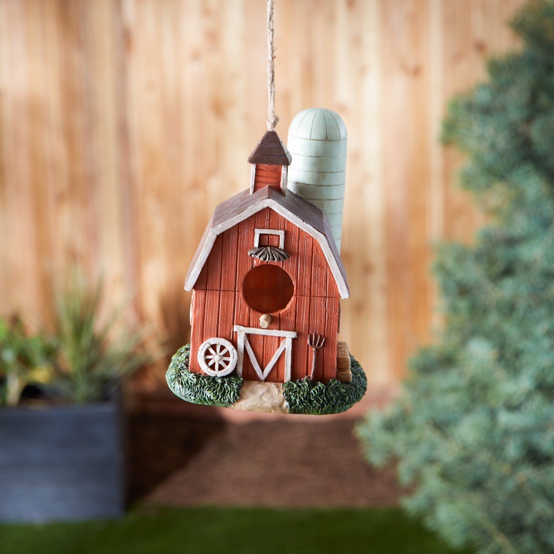 Barn Birdhouse 