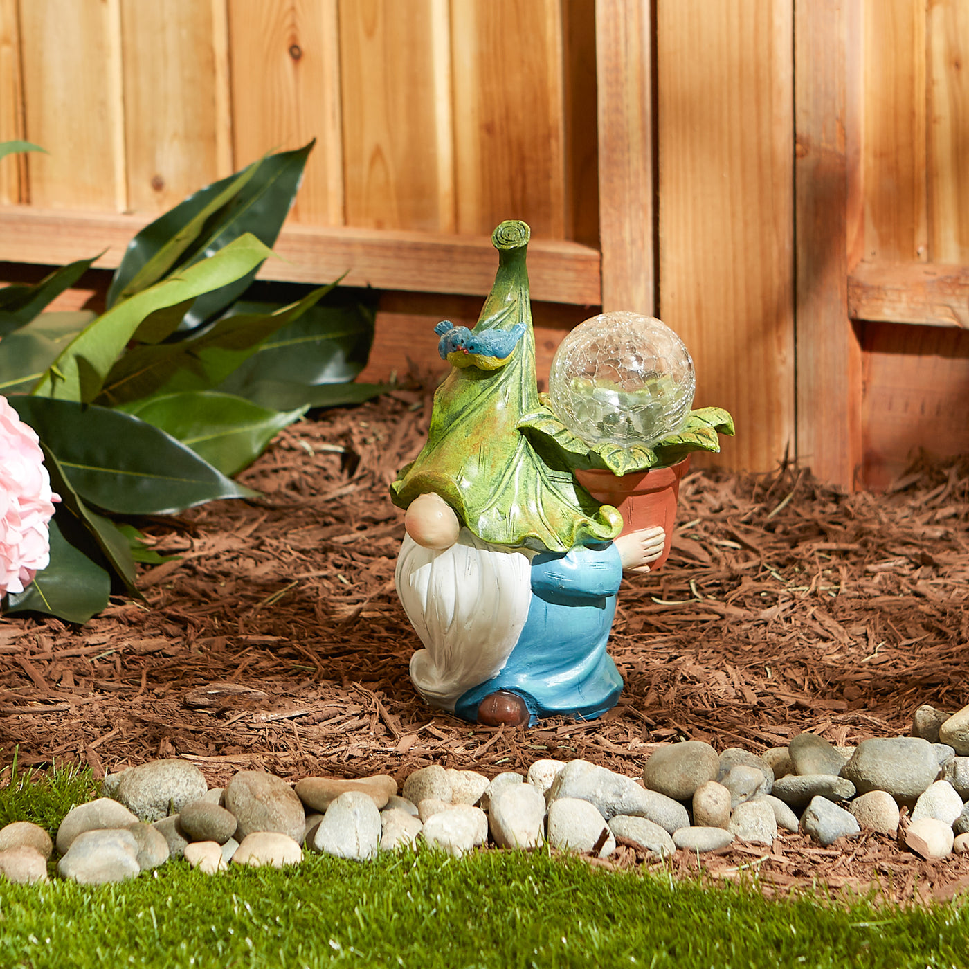 Gnome With Flower Pot Solar Statue