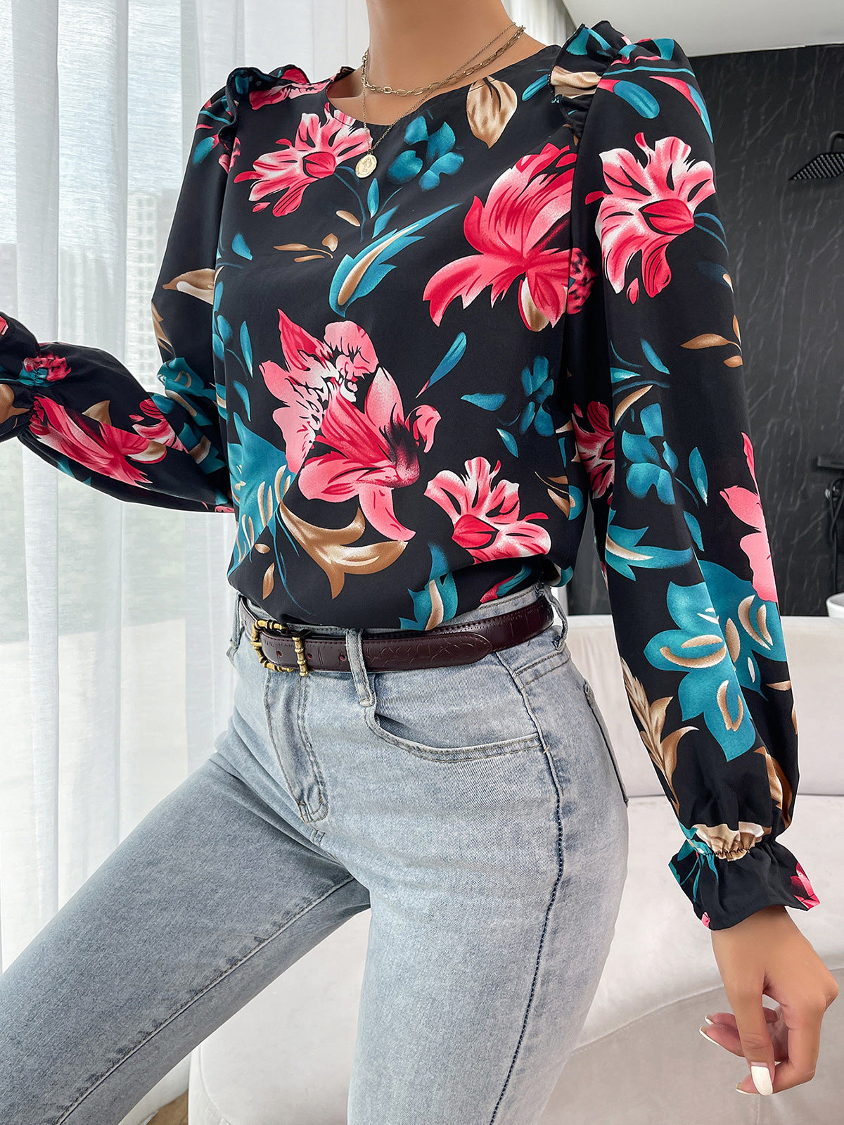 Floral Round Neck Ruffle Shoulder Blouse