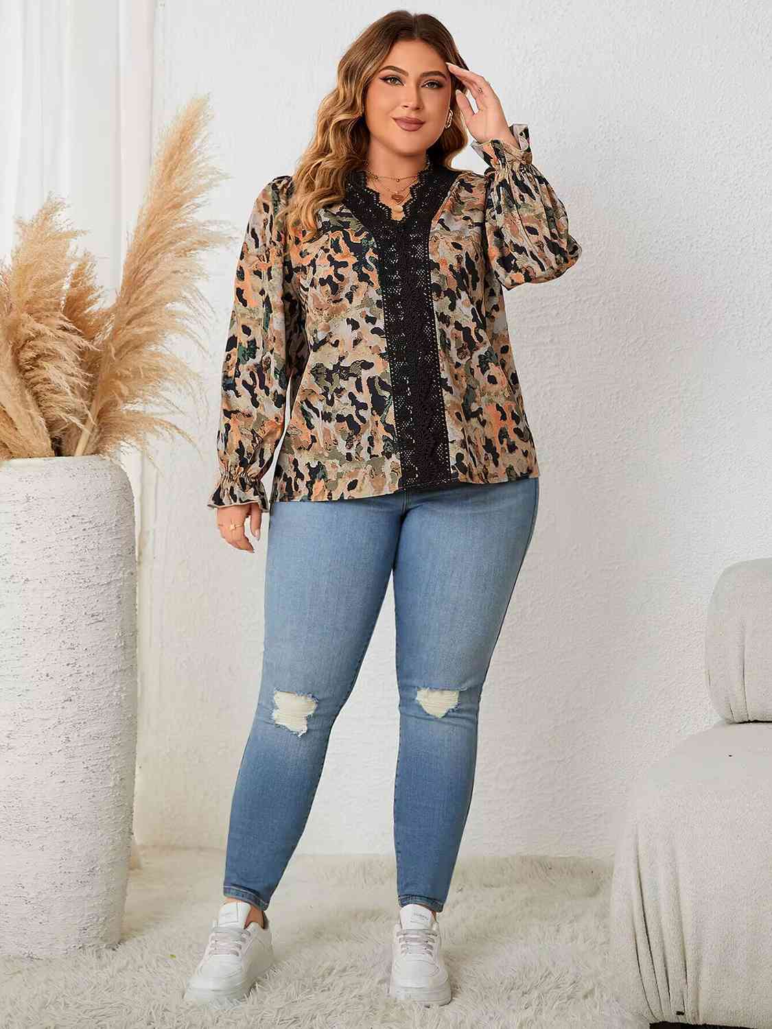 Plus Size Lace Trim Flounce Sleeve Blouse