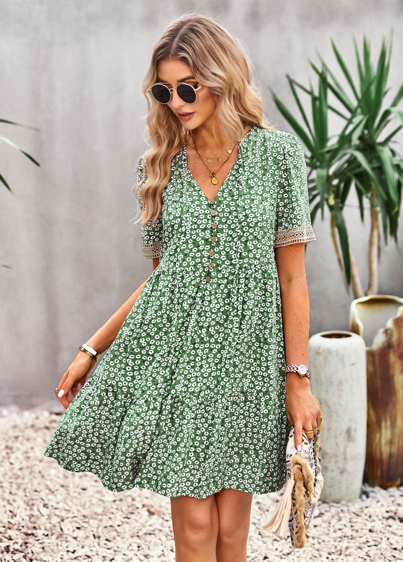 Floral Buttoned Puff Sleeve Dress