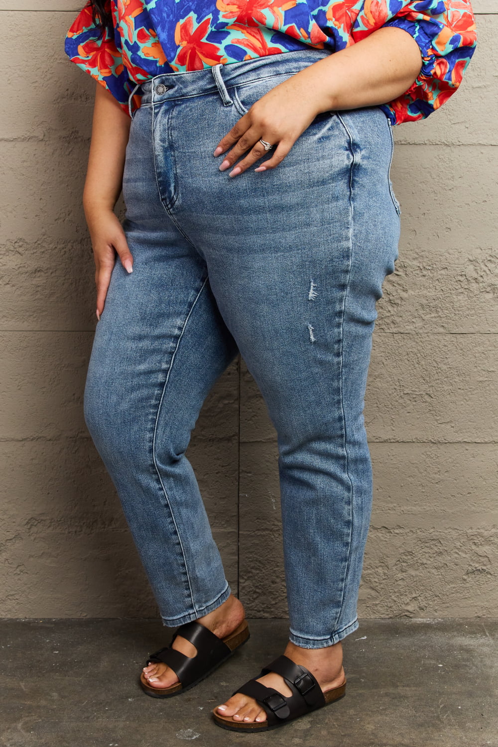 Judy Blue Kayla Full Size High Waist Distressed Slim Jeans