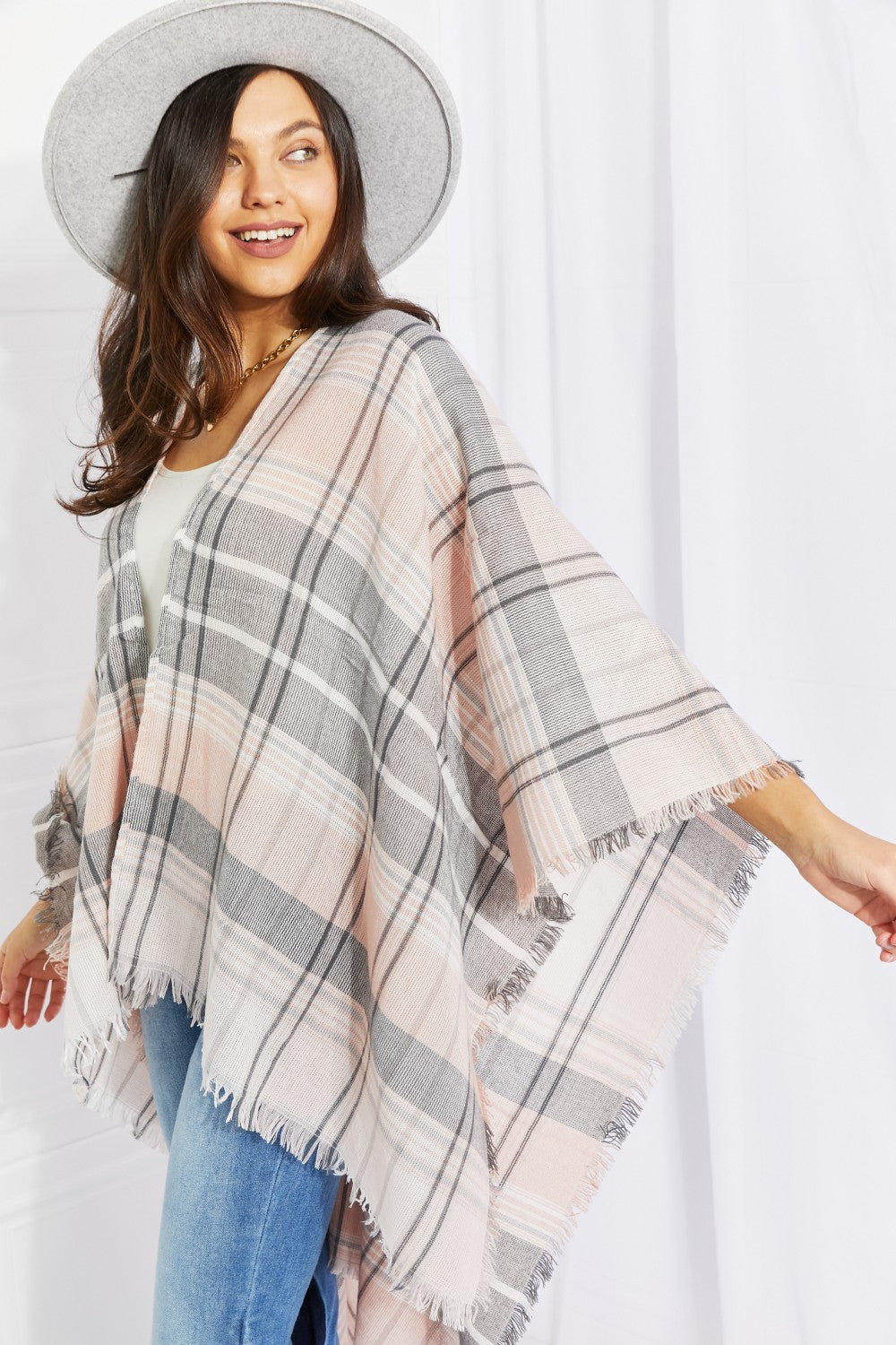 Leto Punch of Plaid Lightweight Poncho